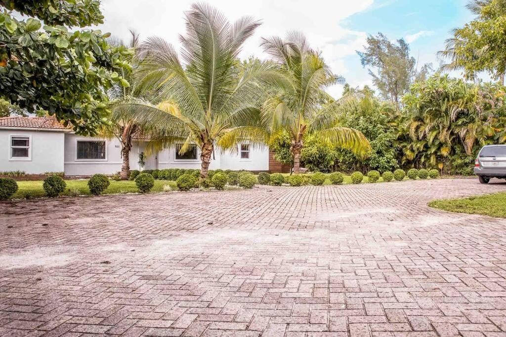 Hot Tub House On Golf Course! 10 Mins To The Beach Miami Exterior photo