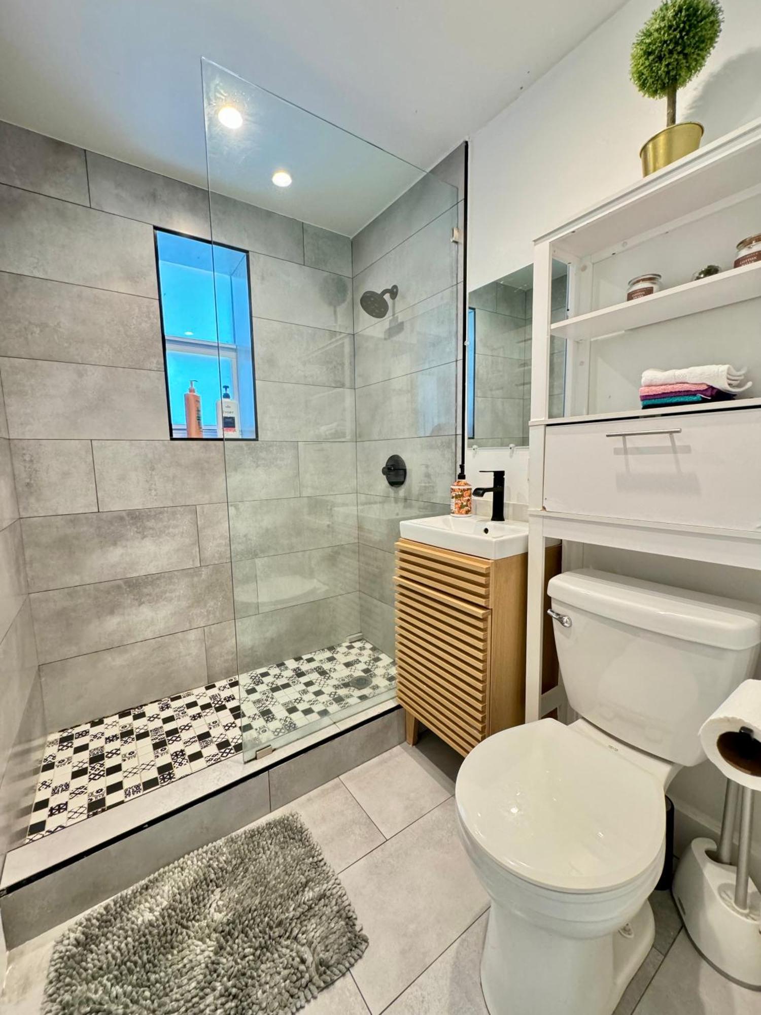 Hot Tub House On Golf Course! 10 Mins To The Beach Miami Exterior photo