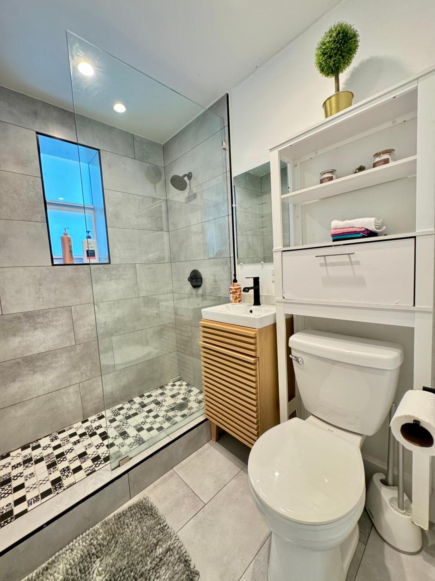 Hot Tub House On Golf Course! 10 Mins To The Beach Miami Exterior photo